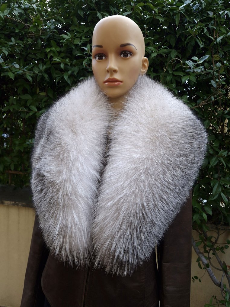 Artisan Furrier - Scarf #1.0