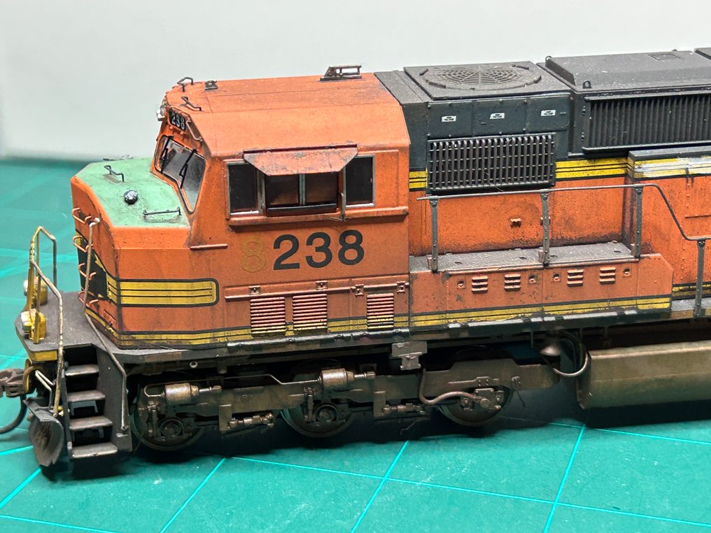 Athearn GENESIS H0轨 - ATHG70654 - 柴油电力机车 (1) - EMD SD75M - PRLX #2.1