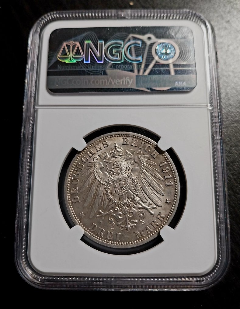 德国，绍姆堡--利泊 阿尔布雷希特·乔治. 3 Mark 1911 / AU58 #3.2