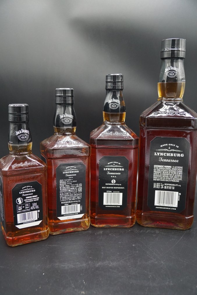 Jack Daniel's Old No 7 set - Rare sizes from USA & Japan - 200ml, 350ml, 500ml, 700ml and 1750ml - 8 garrafas #3.2