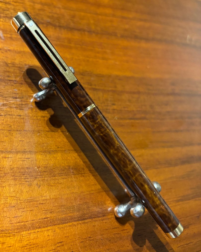 Sheaffer - Rare Sheaffer Targa 1025 Brown lacquer 14k NIB and Gold Trims - Zonder minimumprijs - Vulpen #1.0