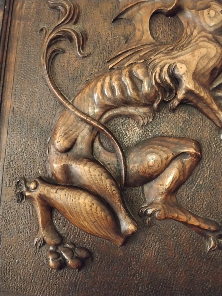 Ornament decorativ - Franța - Bugna noce intaglio drago #3.2