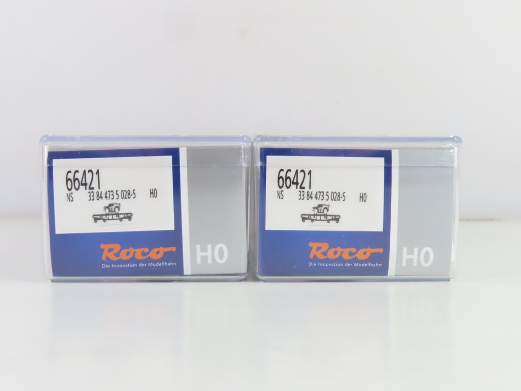 Roco H0 - 66421 - Model train freight carriage (2) - Four-axle low-floor vehicles type 'Slmmps' with military vehicle cargo. - NS #4.3