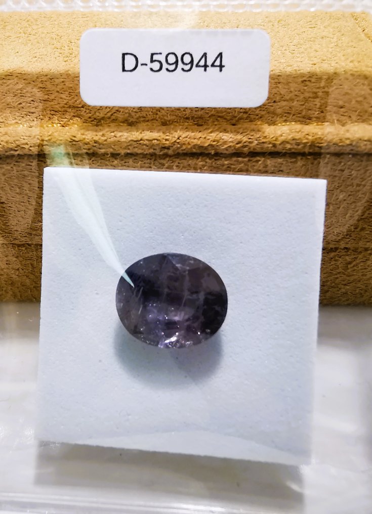 Ingen mindstepris - 1 pcs  Blå Safir  - 6.53 ct - Instituto Gemólogico Español (IGE) - SRI LANKA /INGEN VARME #1.0