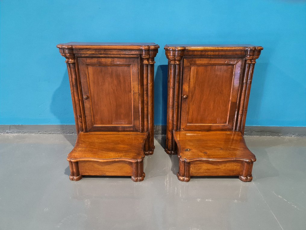 Mobiletto (2) - Legno di ciliegio - Inginocchiatoi Carlo X #1.0