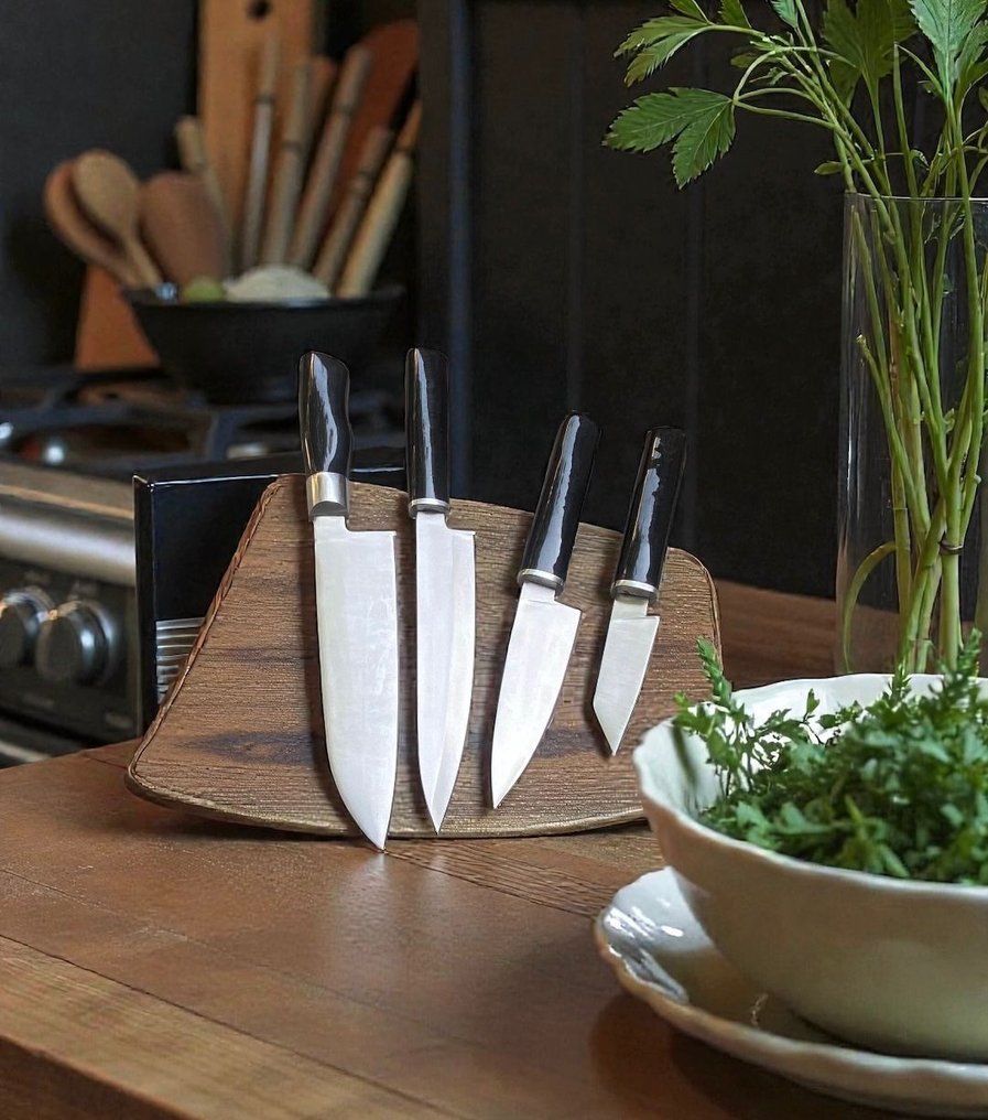 Set of FOUR, Hand-Forged with Old & dual polish Steel, Japanese Style Knives from Elite - Coltello da cucina - Chef's knife - Acciaio, Legno, Set squisito di 4 coltelli vintage in acciaio giapponese vecchio forgiato a mano. - Giappone #1.0