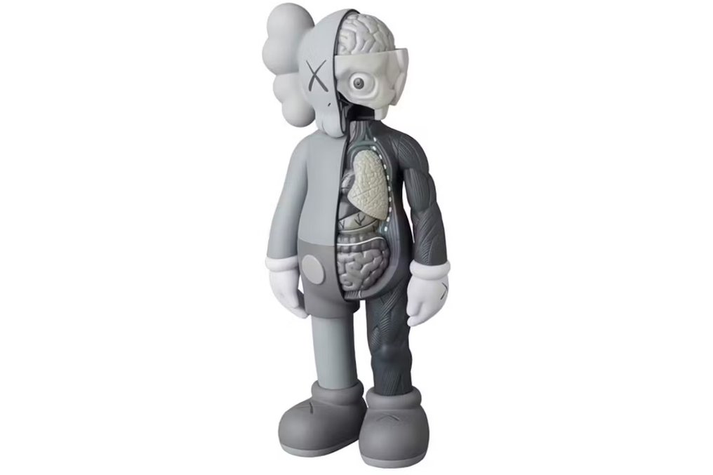 Kaws (1974) - Kaws Companion Flayed Grey 2017 #1.0