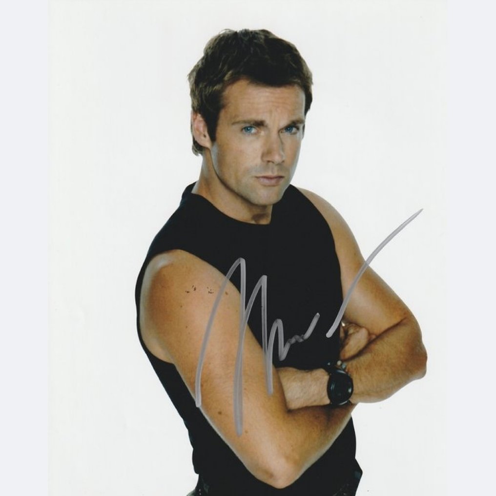 Stargate - Signed by Michael Shanks (Daniel Jackson) #1.0