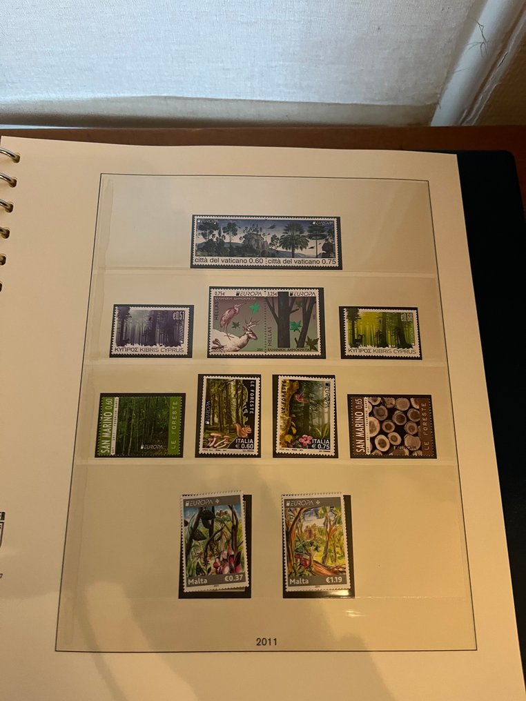 Ενωμένη Ευρώπη 2011/2012 - Ολοκληρωμένες ετήσιες συλλογές σε LF περιοδικά. #2.1