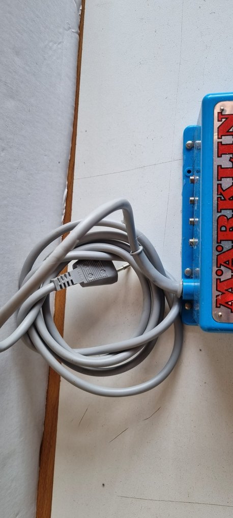 Märklin H0 - 6131 + 6611 - Transformateur (2) - Transformateur en plastique de 30 VA avec lampe de contrôle #2.1