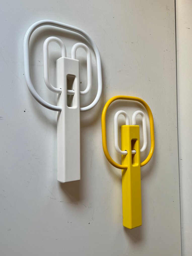 Kinkiet (2) - Plastik - Lampy ścienne postmodernistyczne #1.0