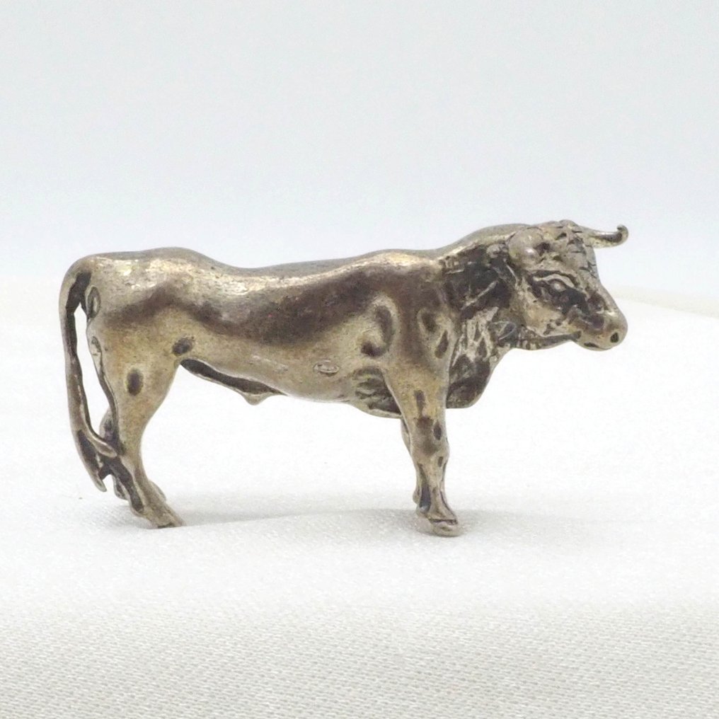 Figura en miniatura - Toro - .800 plata #1.0