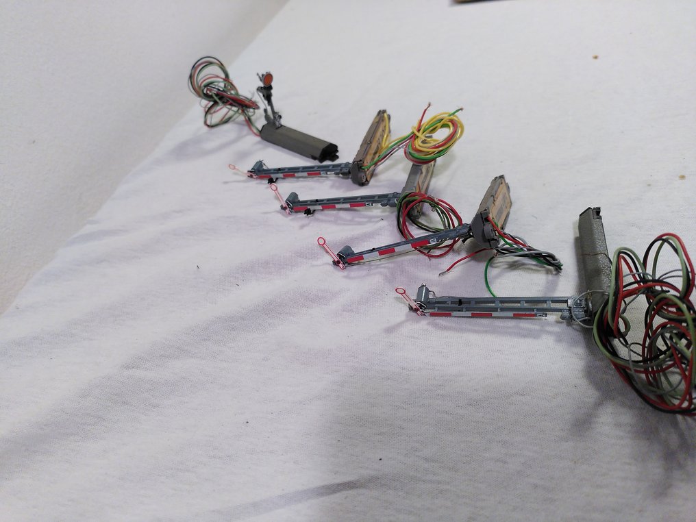 Fleischmann N - 9205, 9200 - Φωτεινοί σηματοδότες (5) - 4 κύρια και 1 προειδοποιητικό σήμα #2.1