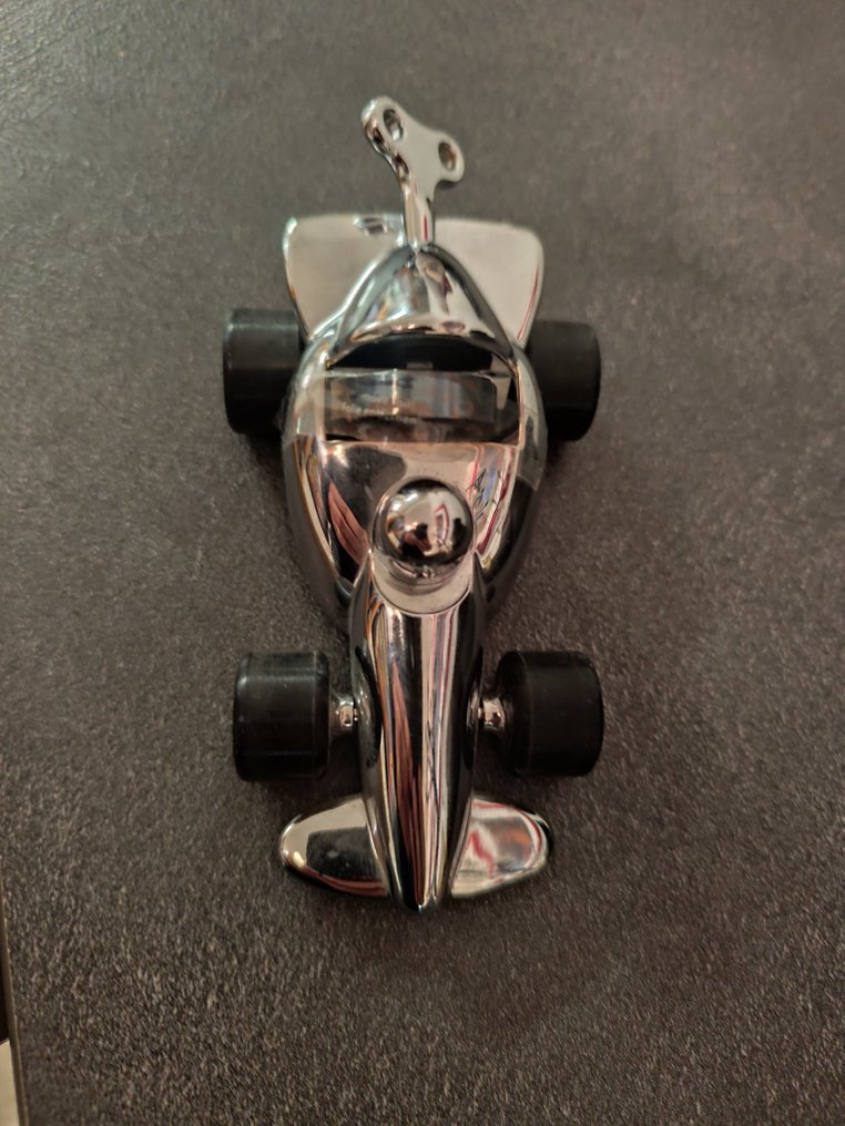 Miniature model - Troika - Auto a carica #1.0