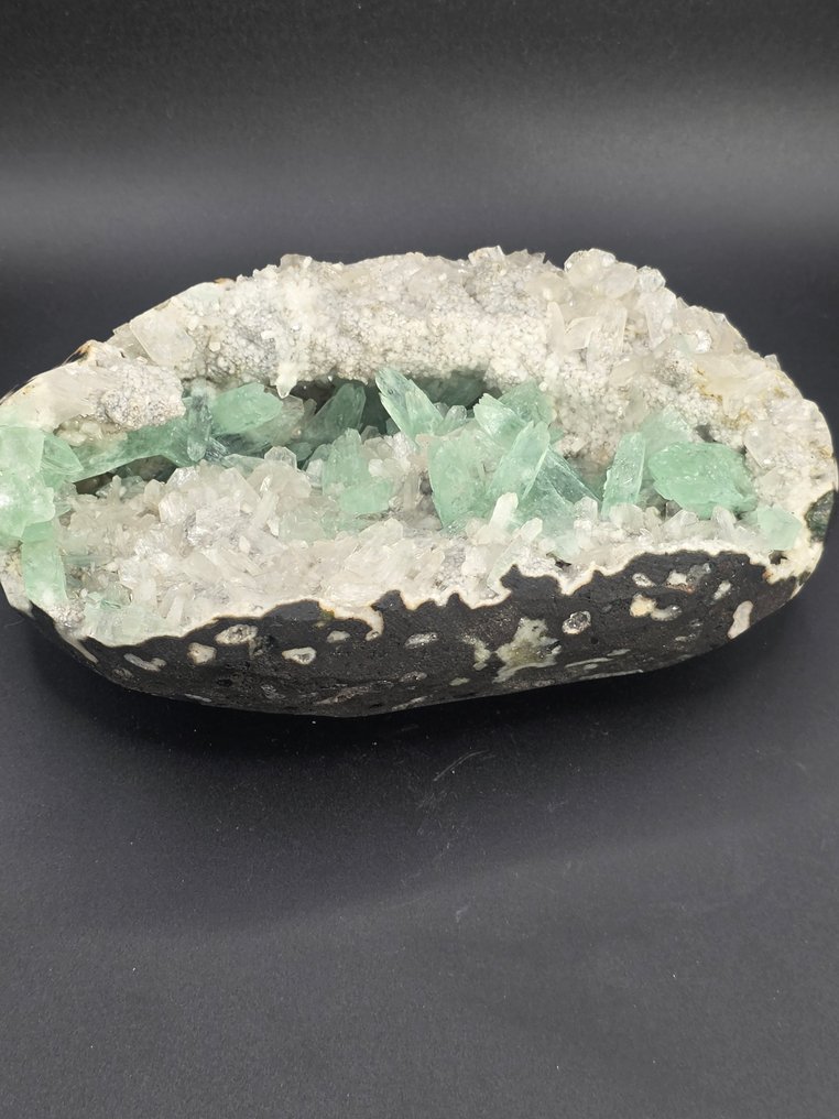 Geode - Height: 15 cm - Width: 8 cm- 708 g #2.1