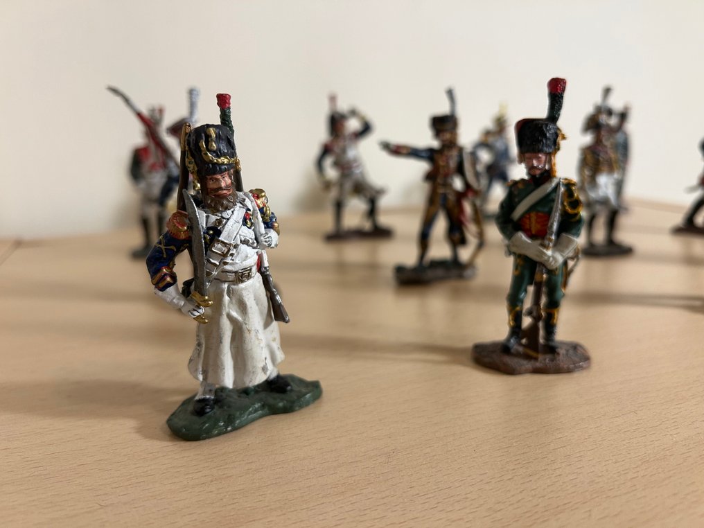 Hobby & Work Andreas Miniatures - Αγαλματίδιο μινιατούρα - Miniature napoleoniche 18e Règiment (12 miniature) (12) - Μόλυβδος #2.1