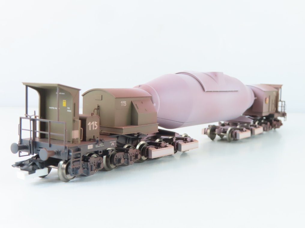 Märklin H0 - uit set 48292 - Machetă tren transport marfă (1) - 16-șasiu 'Torpedowagen' pentru transportul oțelului topit - DB #1.0