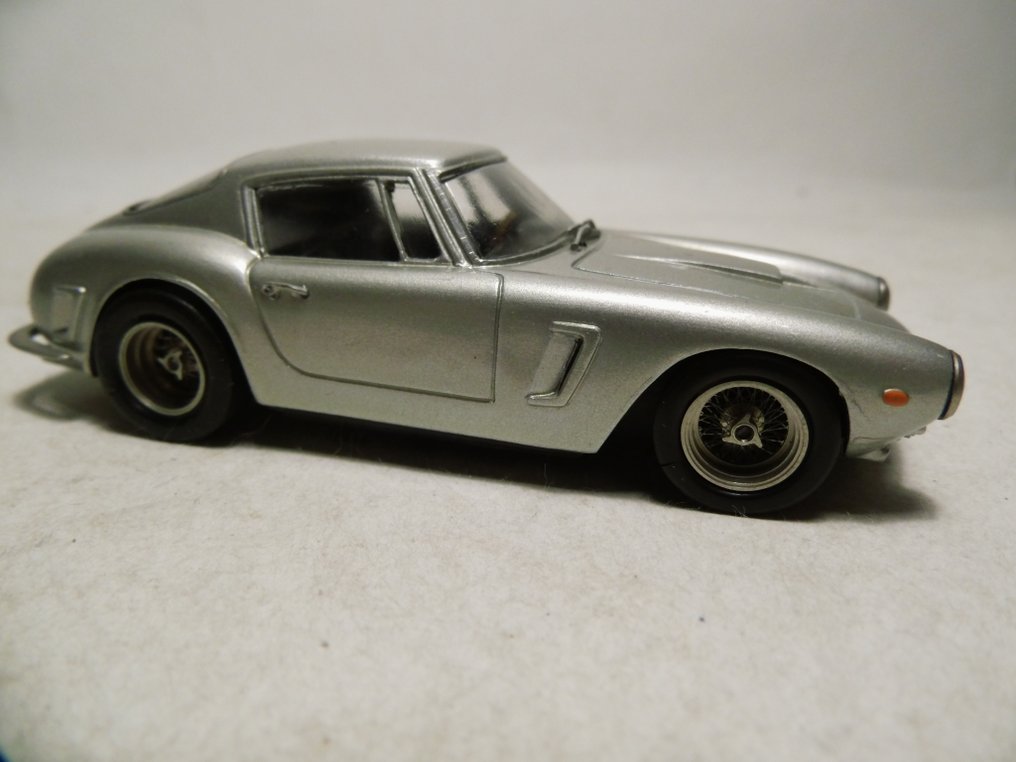 Nostalgia Due - Modellino di auto - Ferrari 250 SWB Berlinette - Modello André M. Ruf #3.2