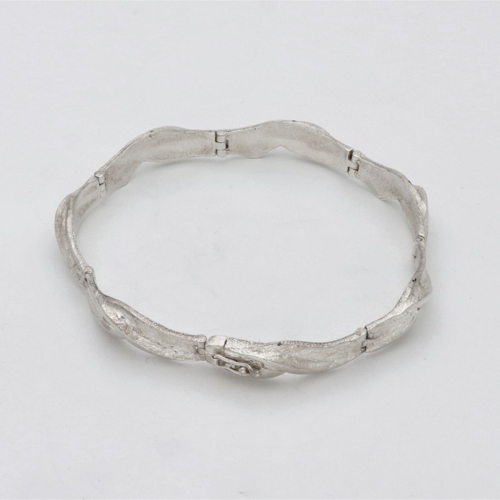 Ingen mindstepris - Armbånd Riitta Hakala. 925/1000 sølv #1.0