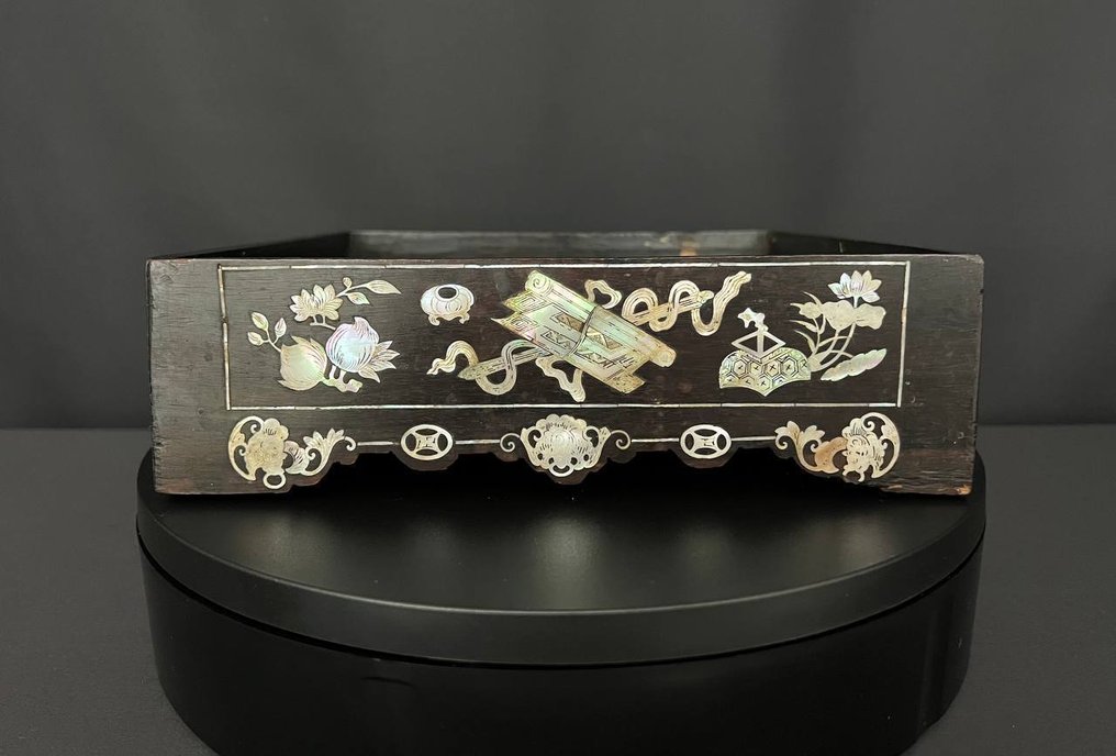 19世纪末至20世纪初的古老木制高原，饰以贝壳装饰 - 木 - 中国 - Early 20th century #1.0