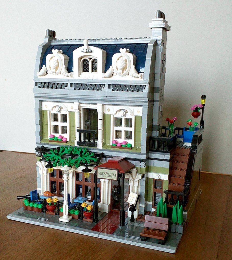 LEGO Set - 10243 - Creator Expert - Parisian Restaurant (DISCONTINUED) #1.0