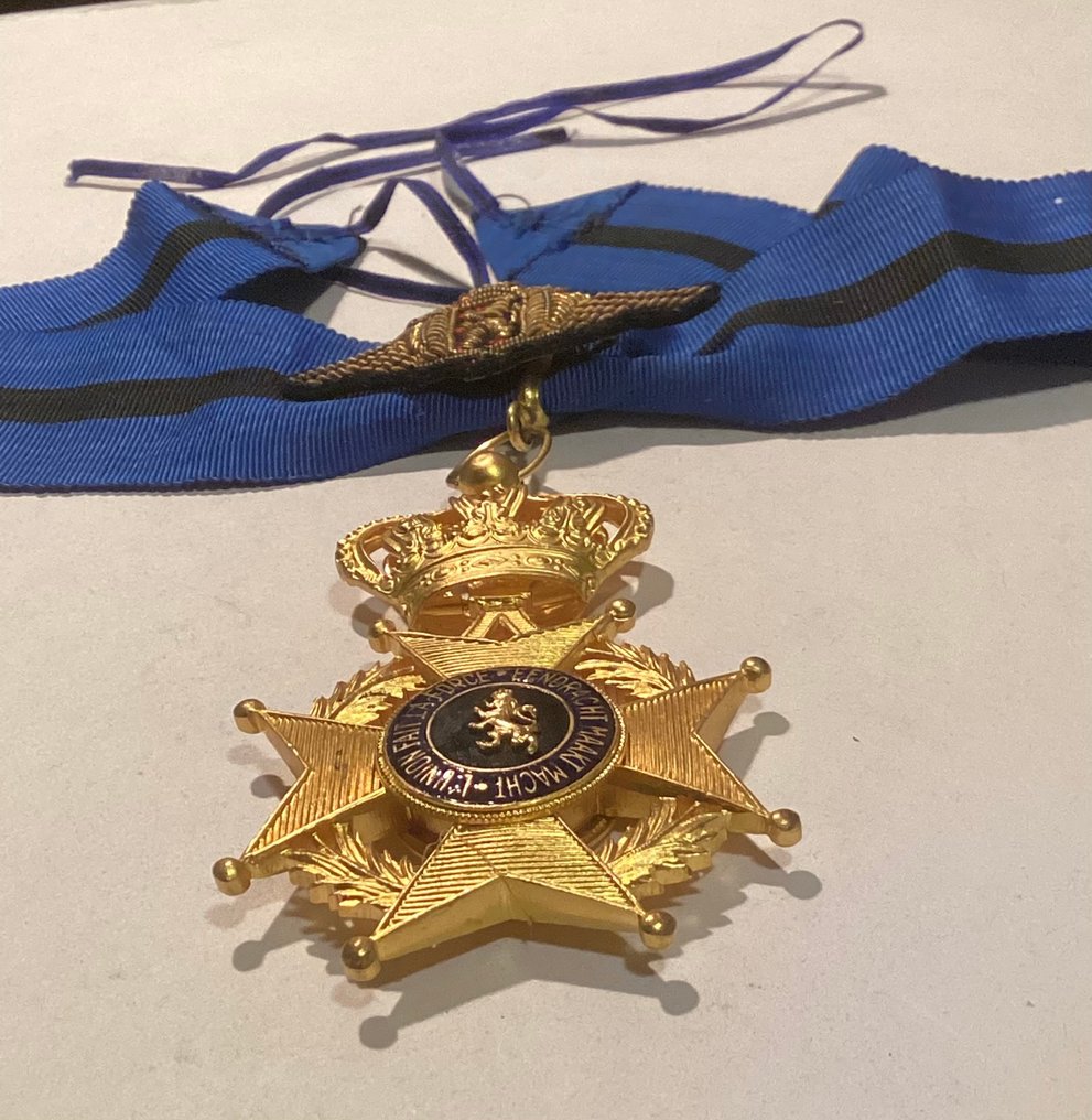 Βέλγιο - Air Force - Στρατιωτικό μετάλλιο - Ιππότης του Τάγματος του Λεοπόλδου Β'. #2.1