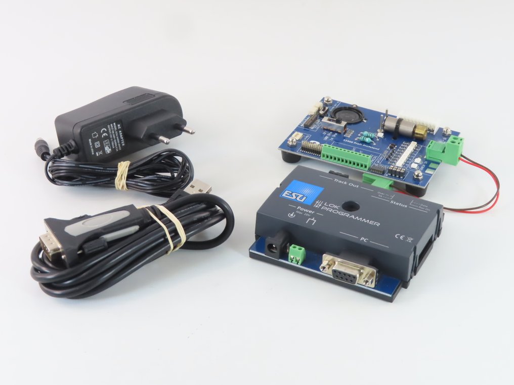 ESU 0轨, H0轨, N轨 - 53451/53900 - 模型列车控制单元 (1) - LokProgrammer带USB接口和Decoder tester #1.0