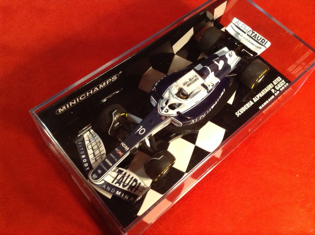 Minichamps 1:43 - Machetă mașină de curse - ref. #220110 Scuderia Alpha Tauri AT03 Red Bull engine F.1 2022 #10 P.Gasly - mint & boxed - calitate foarte bună - greu de găsit astăzi #1.0