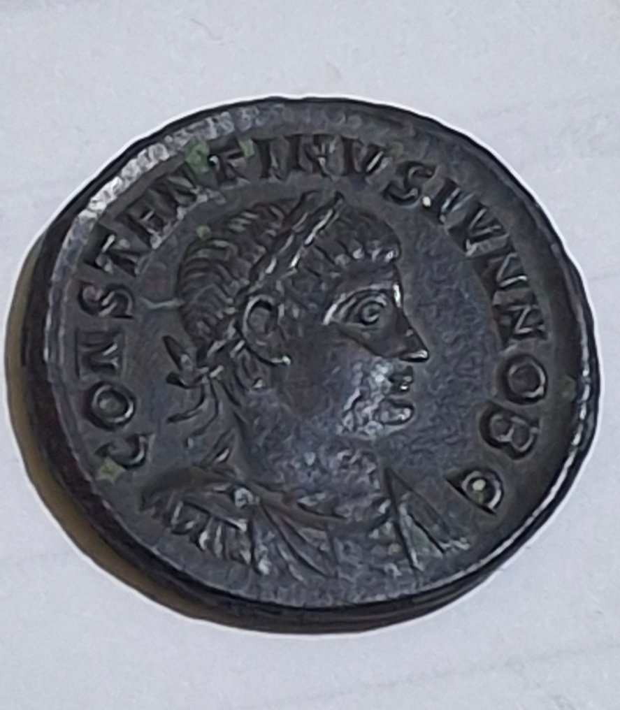 Império Romano. Constantino II (337-340 d.C.). Follis Nicomedia - PROVIDENTIAE CAESS (Sem preço de reserva) #1.0