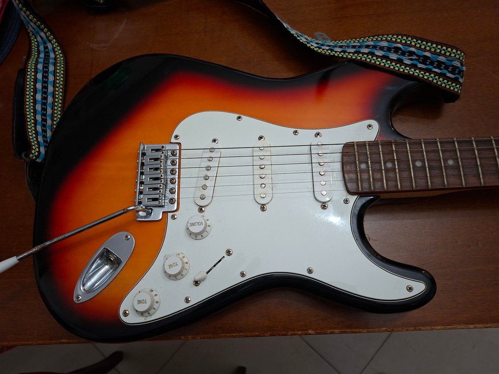 Encore - Encore - - Elgitarr - Okänd - 1980 (Utan reservationspris) #4.3