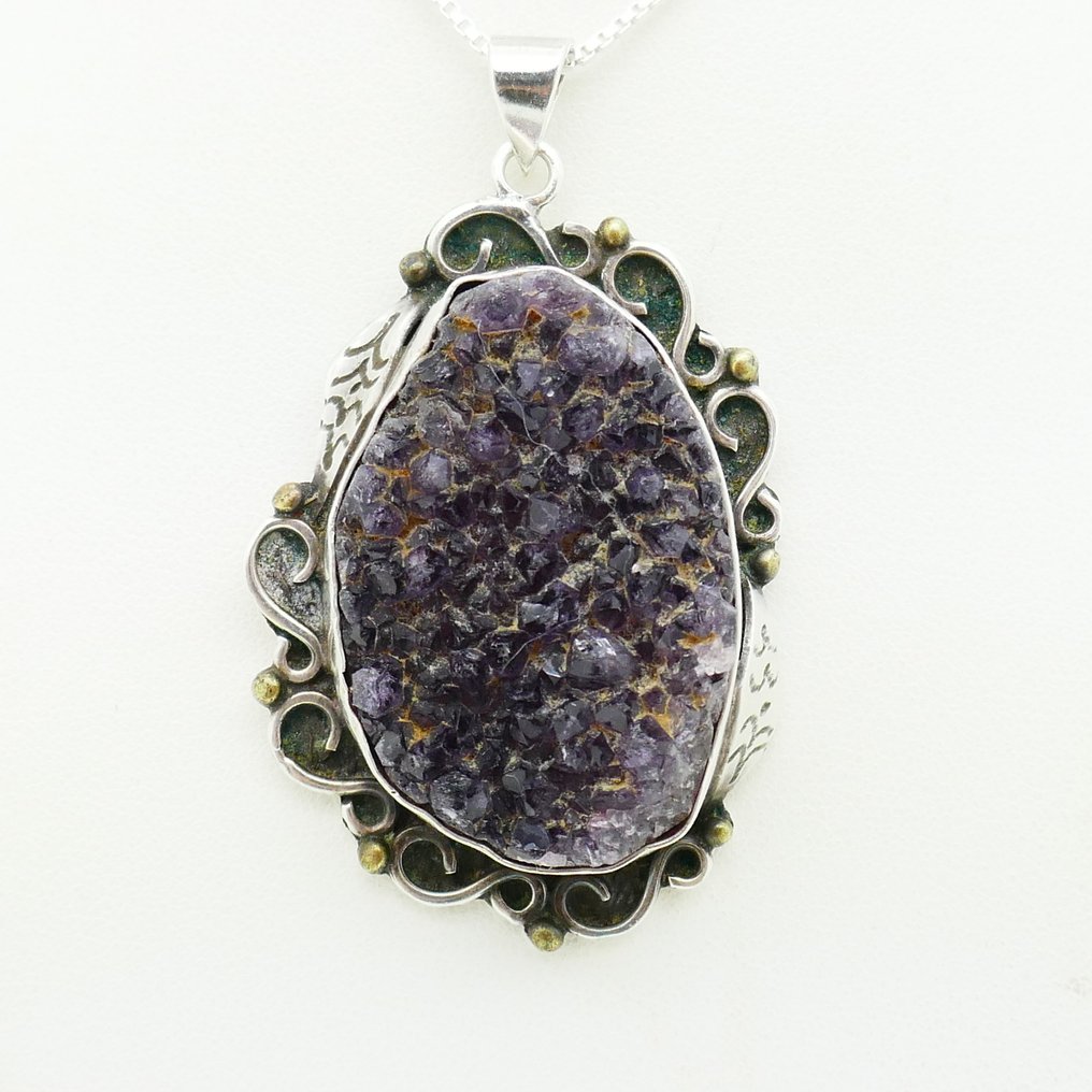 Amethyst quartz pendant  (No reserve price) #1.0