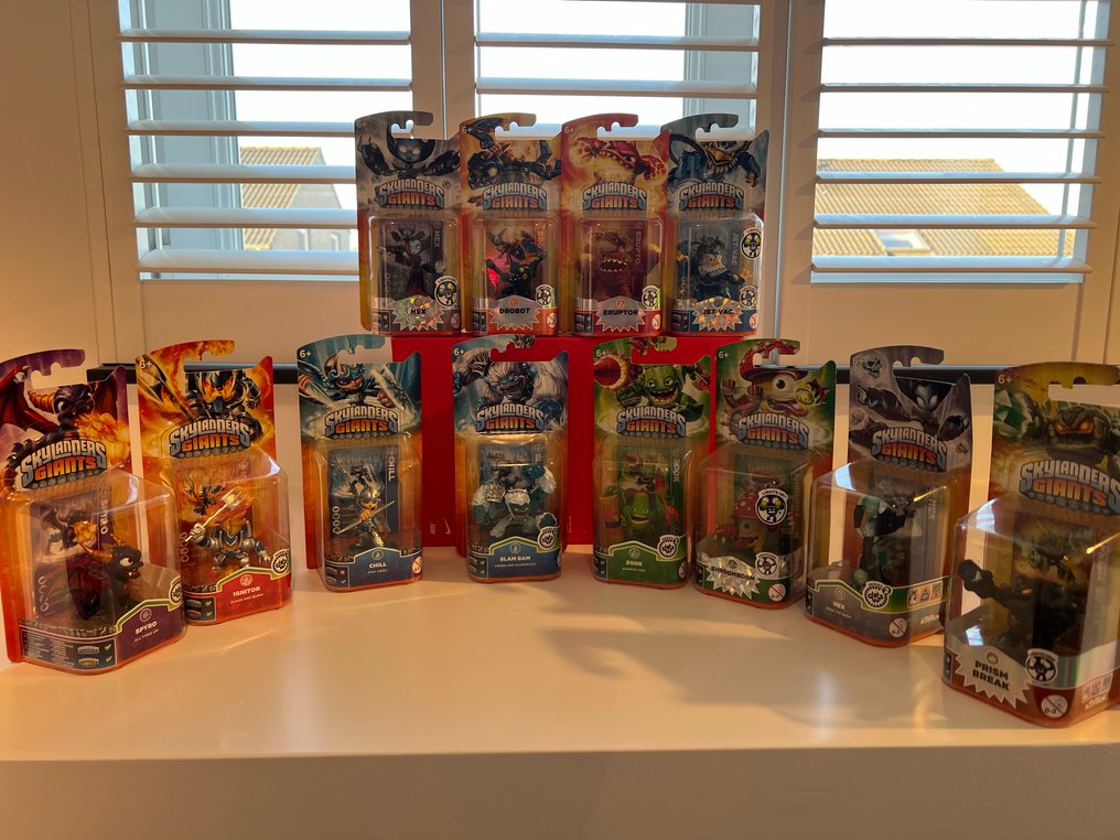 Statuetta di videogioco Skylanders Giants collection of 12 Single Packs including Lightcore's - 2010-2020 #1.0