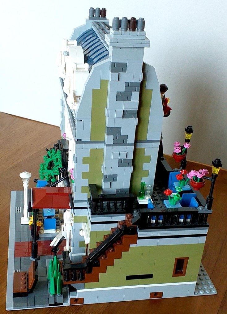 LEGO Set - 10243 - Creator Expert - Parisian Restaurant (DISCONTINUED) #2.1
