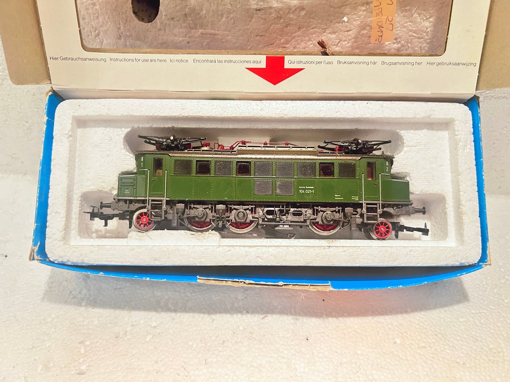 Märklin H0 - 3049 - Locomotiva elétrica (1) - BR 104 - DB #1.0