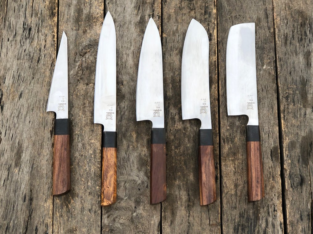 厨刀 - 手工收藏厨师刀套装（5件）日本特钢，玫瑰木手柄 - 北美 - 皮革 Saya (M2) #4.3