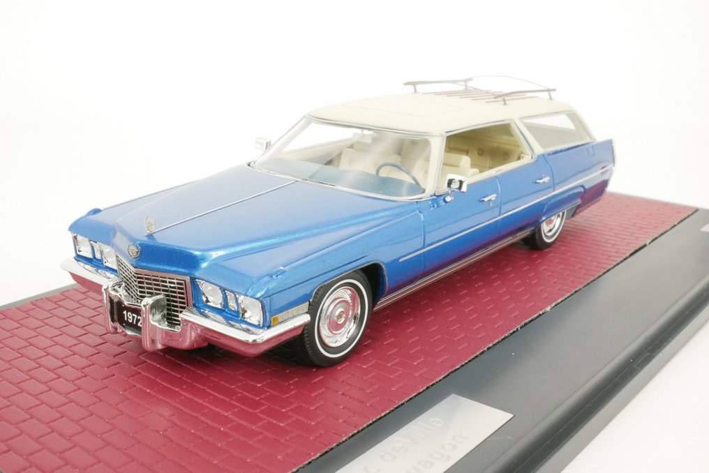 Matrix 1:43 - Modellino di auto - Cadillac DeVille ASC station wagon - 1972 - 1 su 100 pezzi #1.0