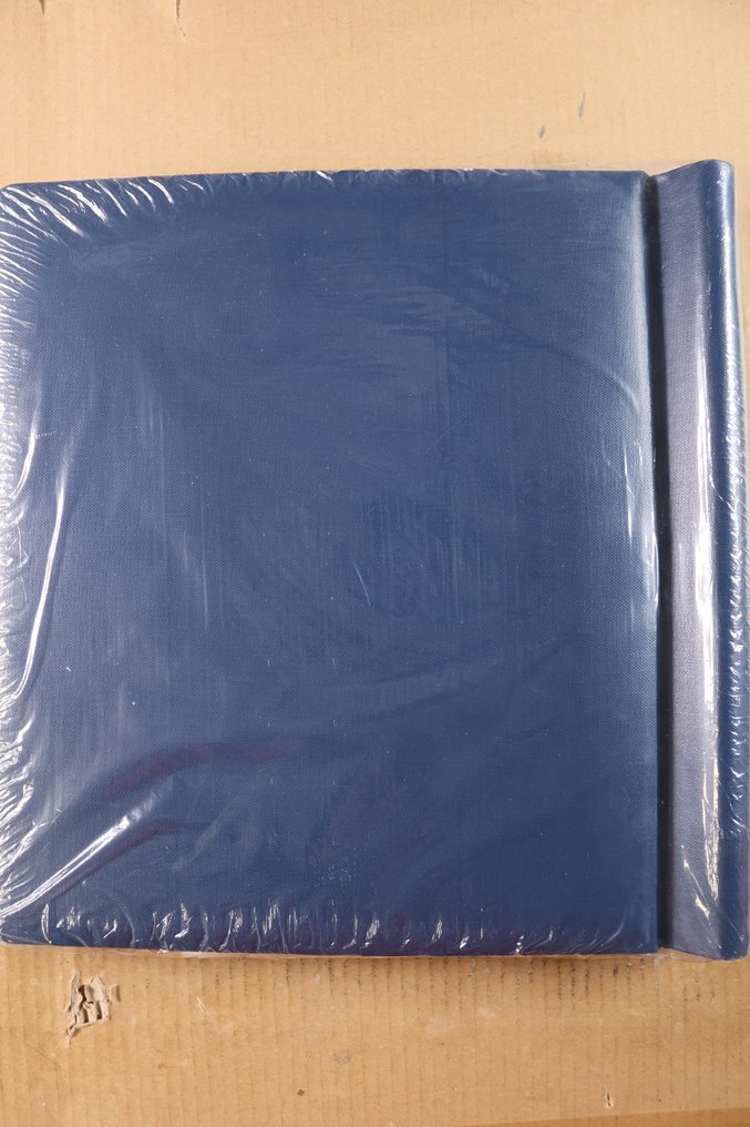 World  - 4 new Schaubek blank clip bonds #4.3