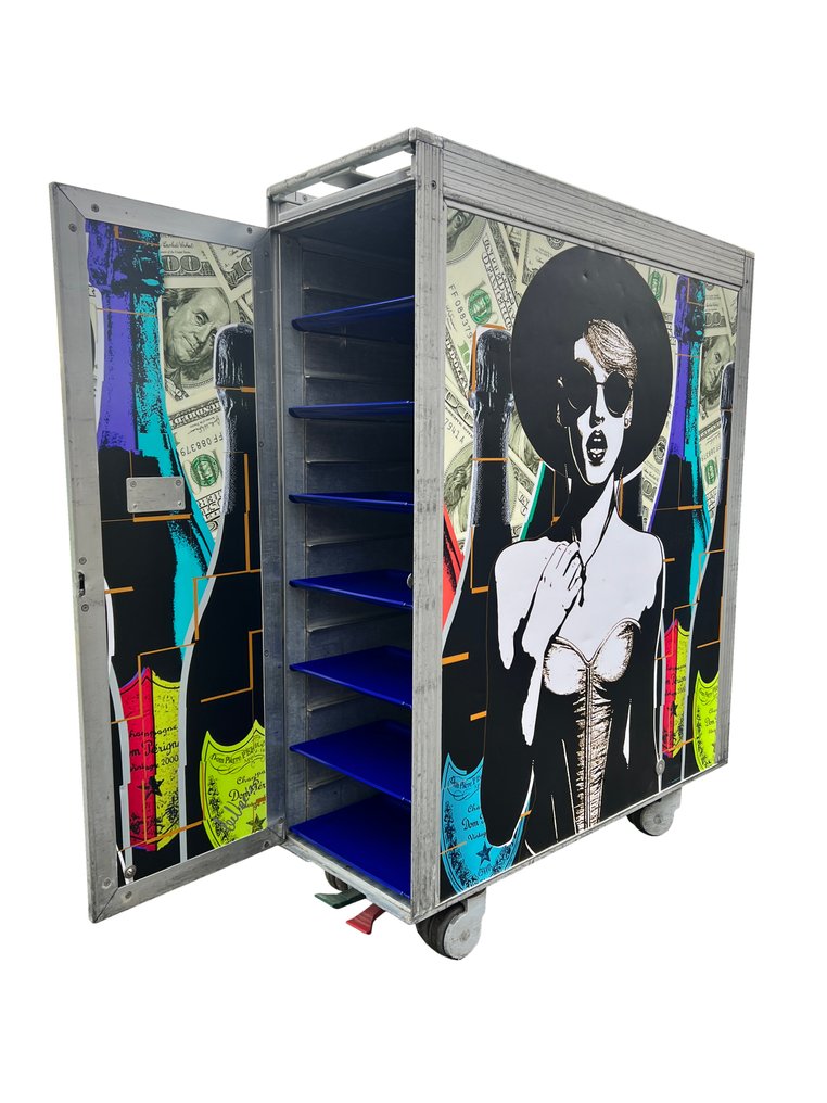 Noboringo "Madame Jeanette Pop Art" - 手推车 - 全尺寸飞机手推车“CeeVee” - 铝 - Aigle Azur Airlines 巴黎 #2.1