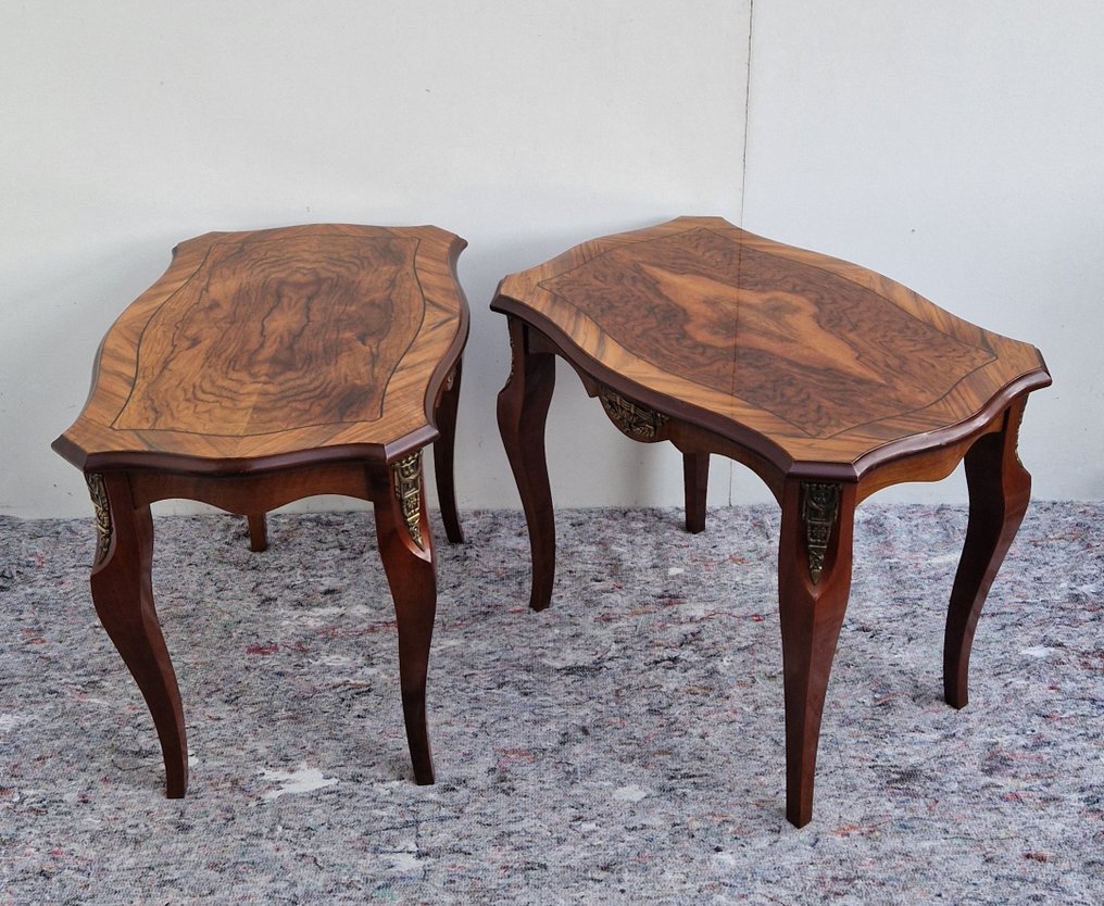 Louis XV stijl tafels - Nesting tables (2) - Mahogany, Bronze, Walnut #1.0