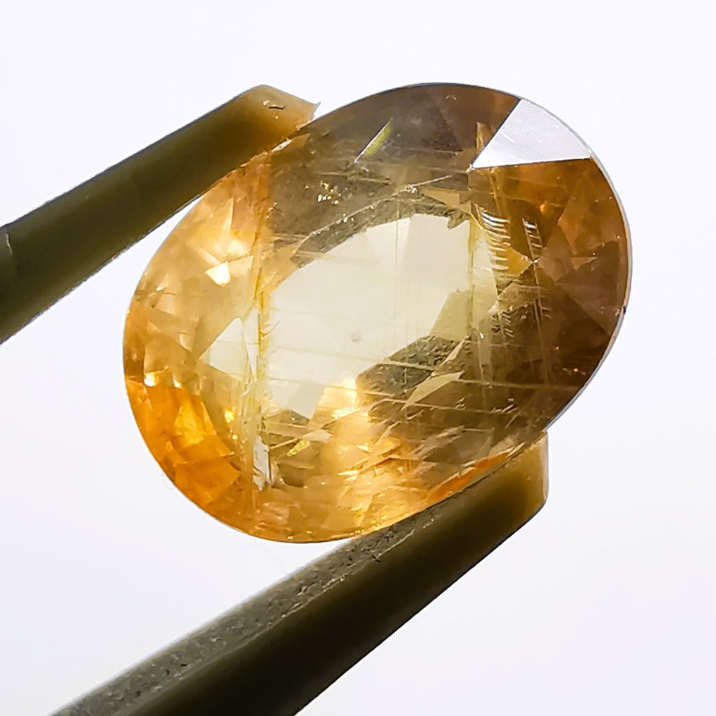 No reserve price - 1 pcs  Yellow Sapphire  - 4.05 ct - Instituto Gemólogico Español (IGE) #4.3