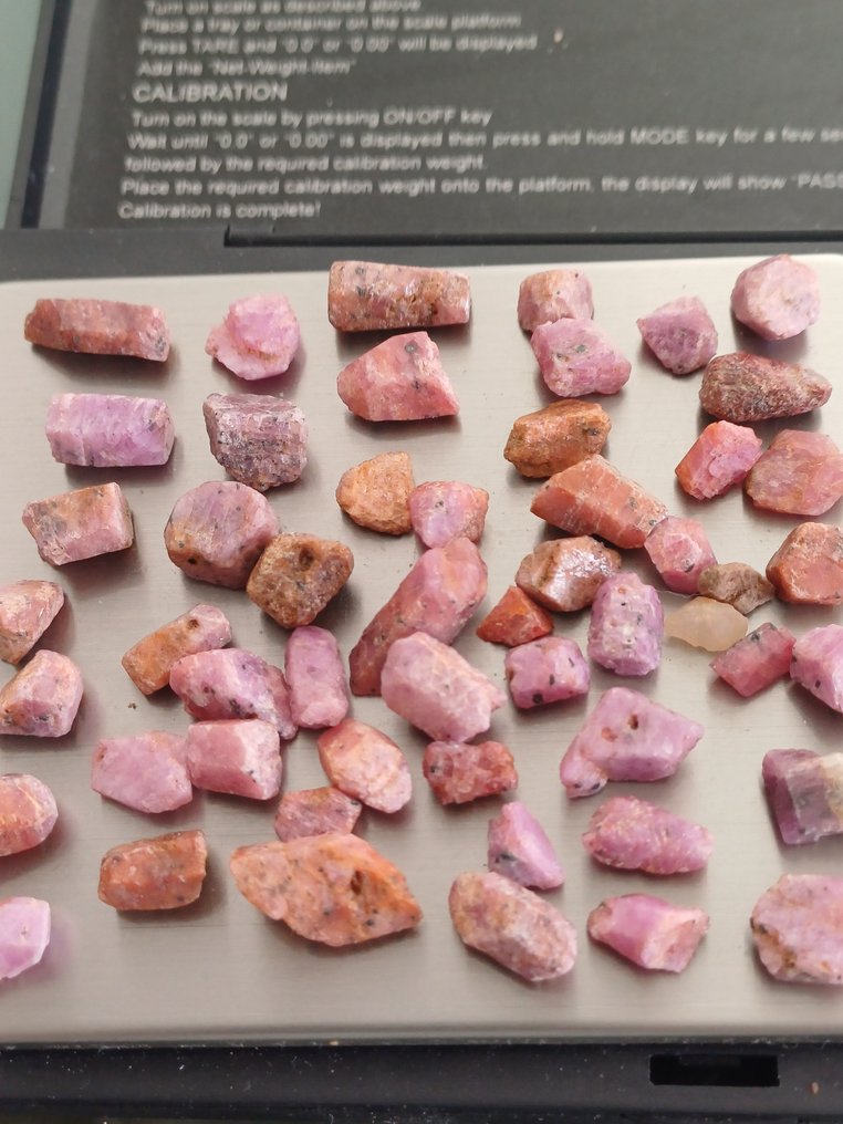 Rubin kristaller - Höjd: 10 mm - Bredd: 8 mm- 24.24 g - (45) #2.1