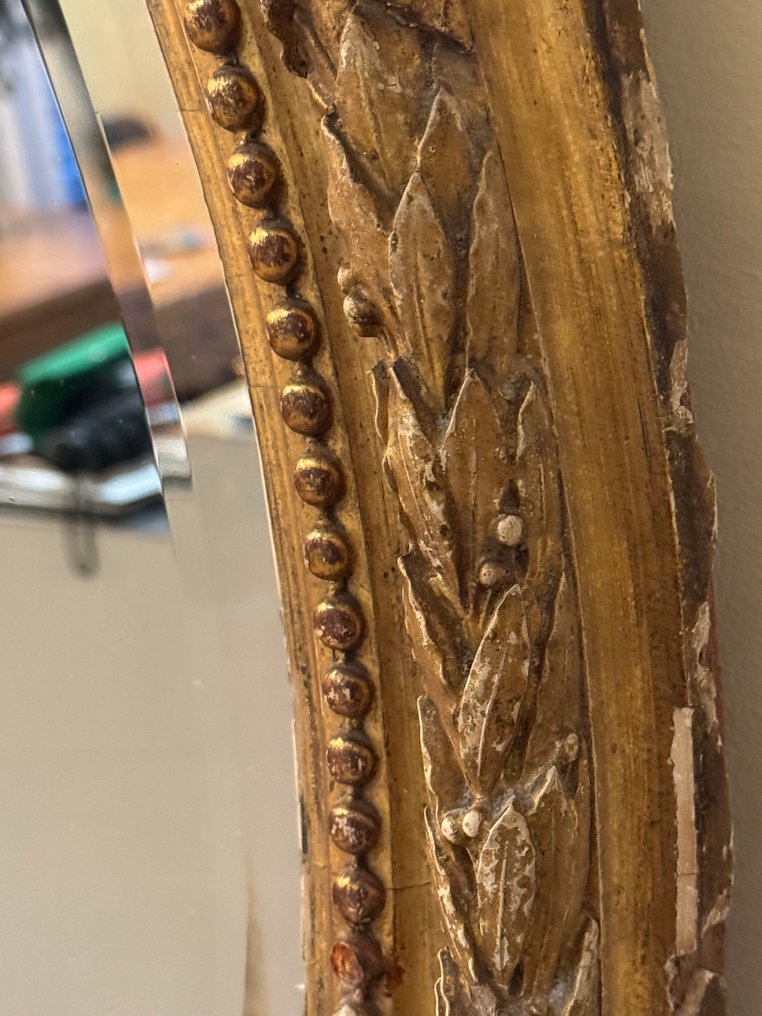 Wall mirror- Decor with laurel leaves and pearl edge. - faceted cut mirror, hardwood - Oval cut mirror #4.3