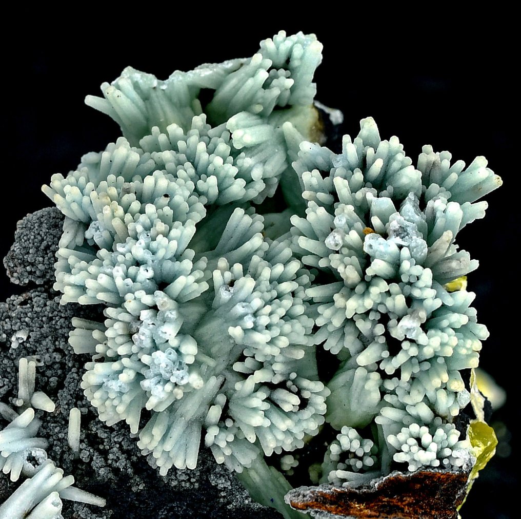 高品质的Plumbogummite Psm Pyromorphite-稀有的拟态 来自中国 - 高度: 7.3 cm - 宽度: 5.8 cm- 82 g #1.0