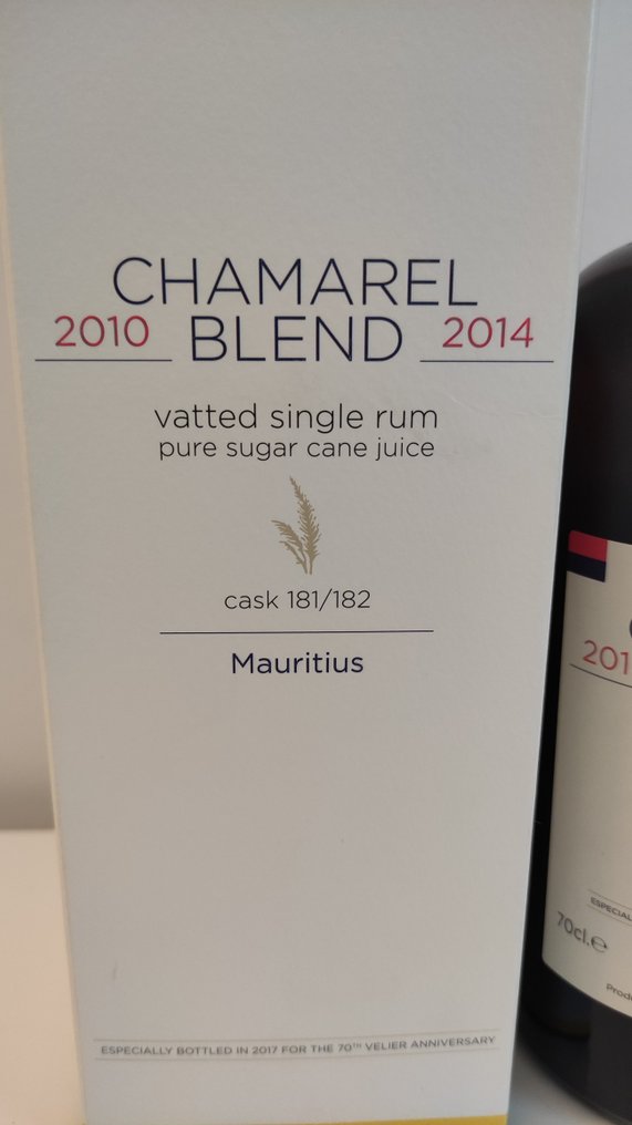 Chamarel Velier - Blend 2010/2014 - Velier 70th Anniversary    - b. 2017  - 70cl #1.0