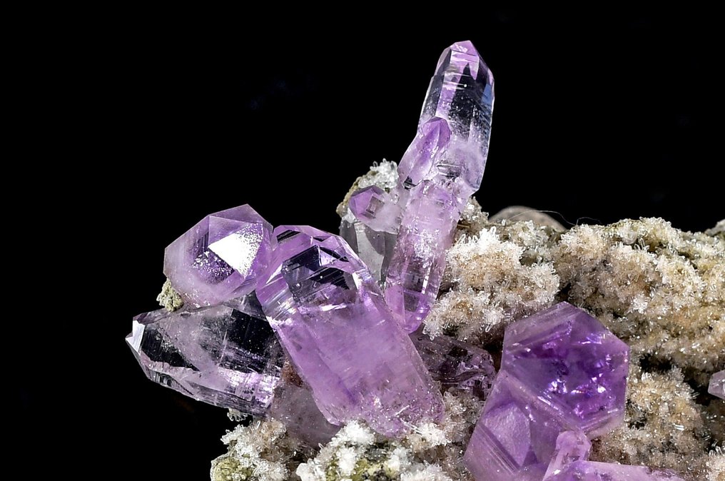 美妙的紫水晶石英 来自Las Vigas - 高度: 6.2 cm - 闊度: 4.4 cm- 33 g #2.1