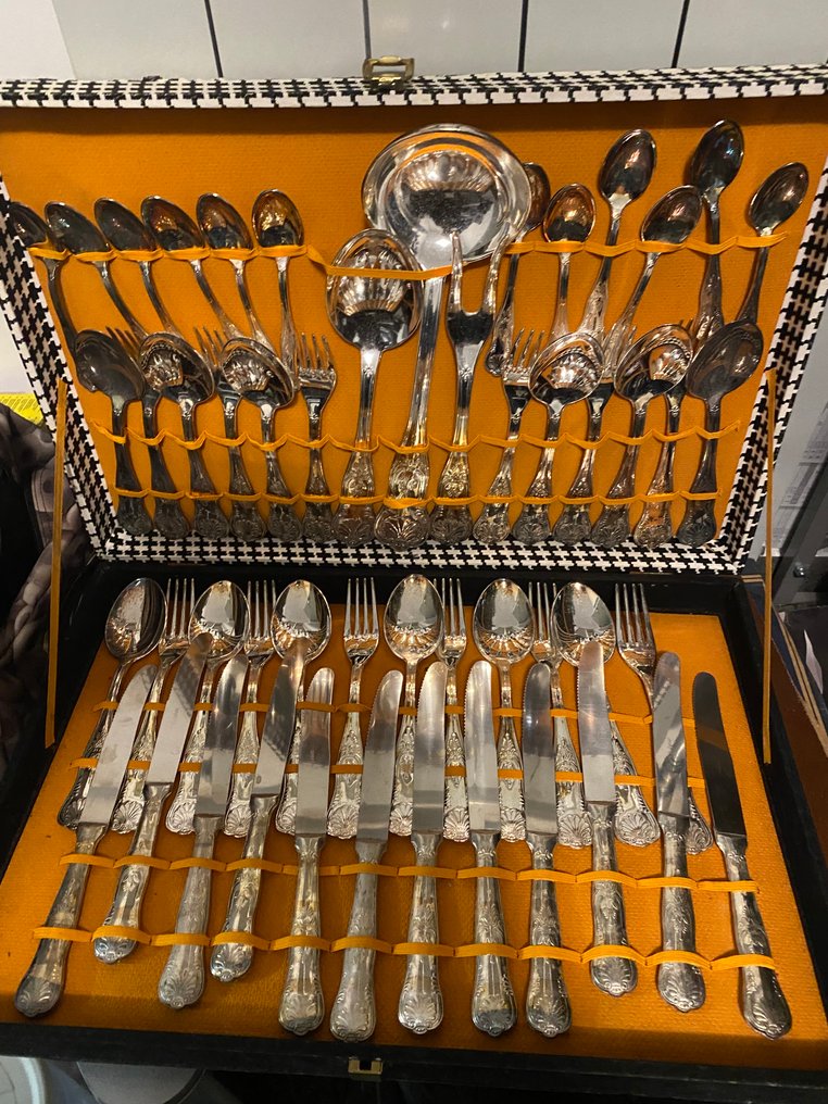 Dinner set for 12 (12) - Silverplated #1.0