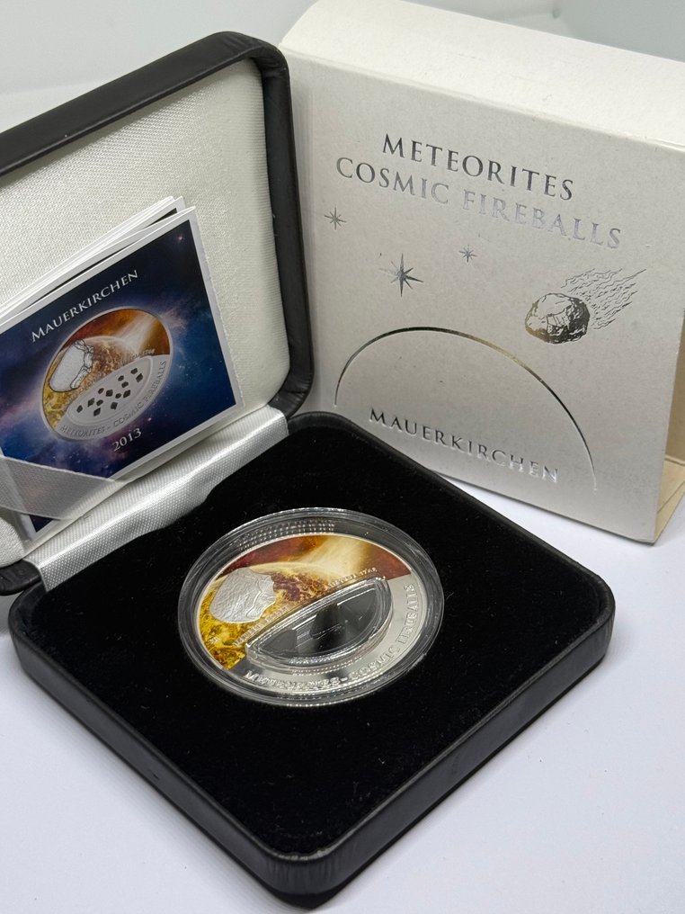 Fiji. 10 Dollars 2013 Meteoriten - Cosmic Fireballs - Austria Mauerkirchen 1768 (Zonder minimumprijs) #1.0