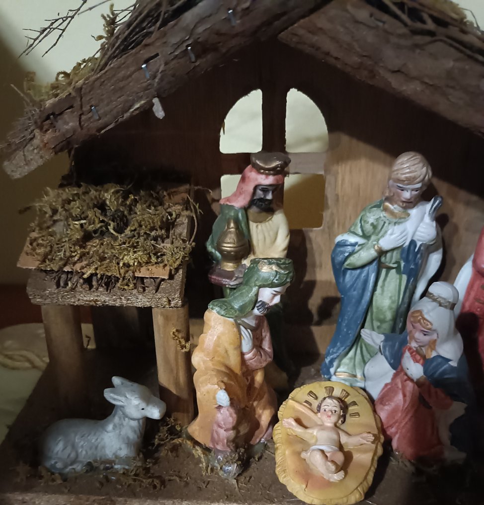 Julekrybbe - Tre, Keramikk #1.0