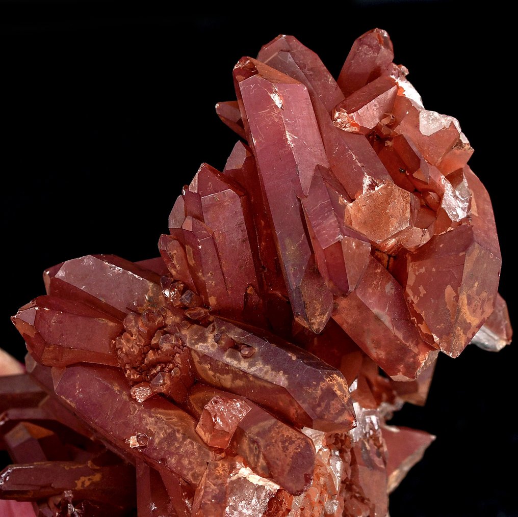 High quality quartz var Eisenkiesel crystals cluster - Height: 9.7 cm - Width: 6.7 cm- 253 g #1.0