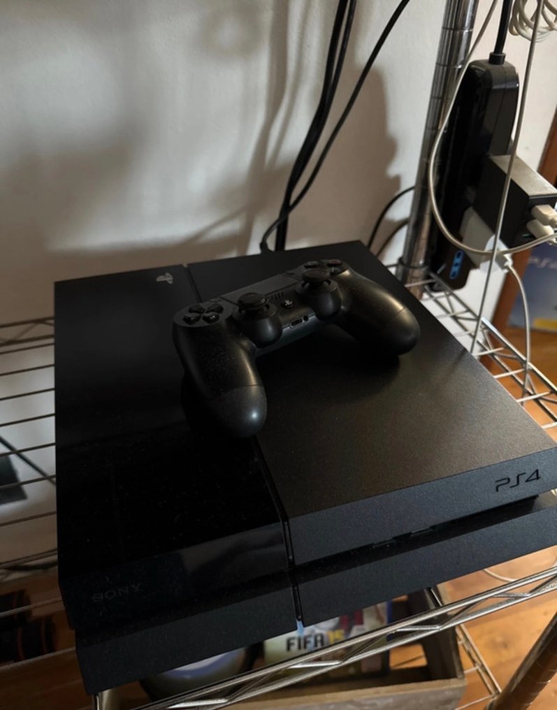 Sony - Playstation 4 (PS4) - Video game console - In original box #1.0